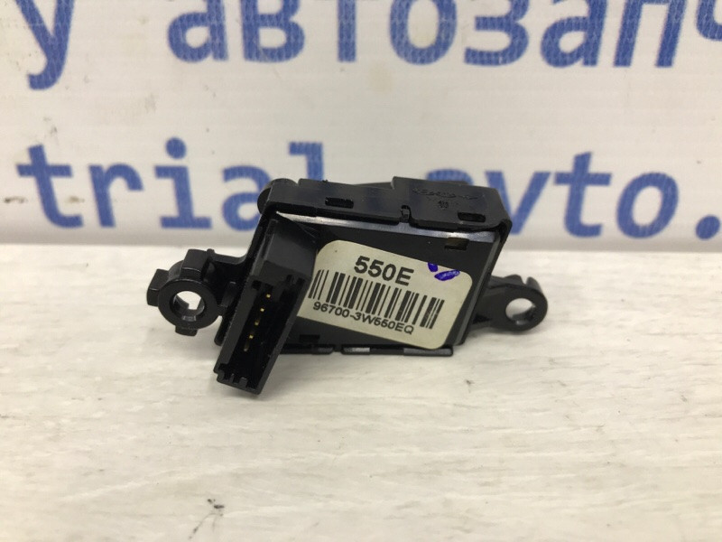 Кнопки руля Kia Sportage SL 1.7 DIESEL D4FD 2010 (б/у) Київ - зображення 2