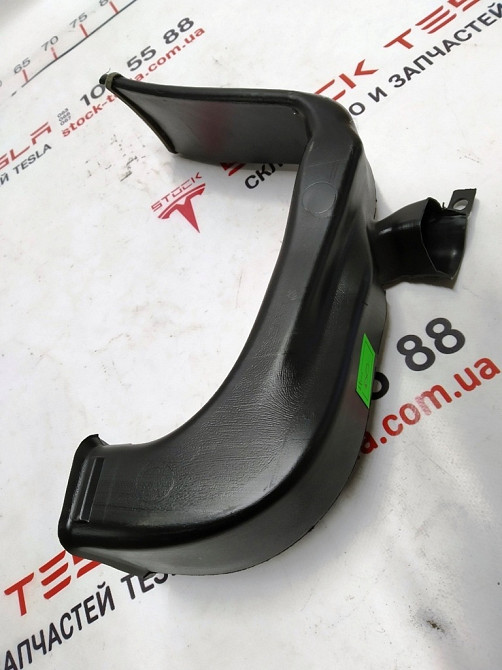 Воздуховод системы вентиляции стойки С правый Tesla model X 1090899-00-A Киев - изображение 2