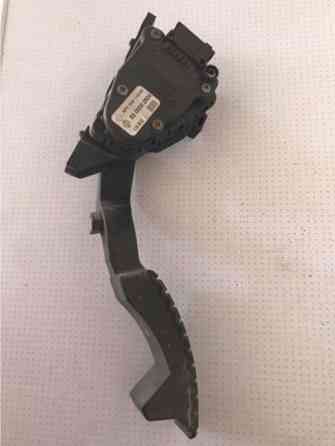 Бу педаль газа акселератора Renault Laguna 2, 8200002904 Кропивницкий