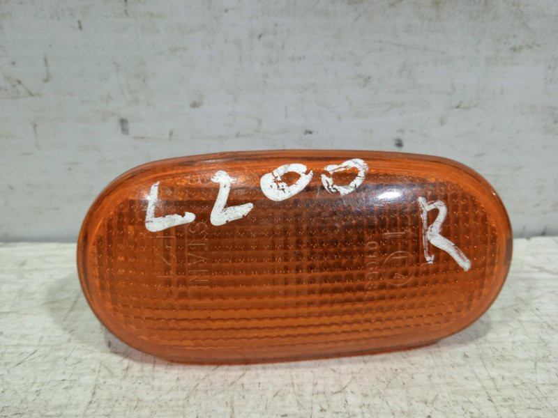 Повторитель поворотника Mitsubishi L200 KB 2.5 ДИЗЕЛЬ 4D56U 2006 (б/у) Київ - зображення 1