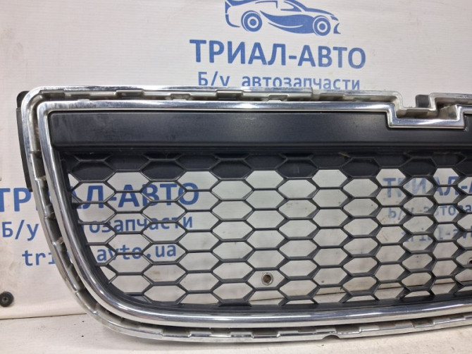 Решетка радиатора Chevrolet Captiva 2006-2018 20969207 (Арт. 64626) Киев - изображение 2