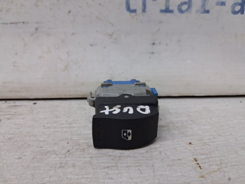 Кнопка стеклоподъемника Dacia Duster HS 1.5 DIESEL K9K 2010 (б/у) Киев - изображение 1