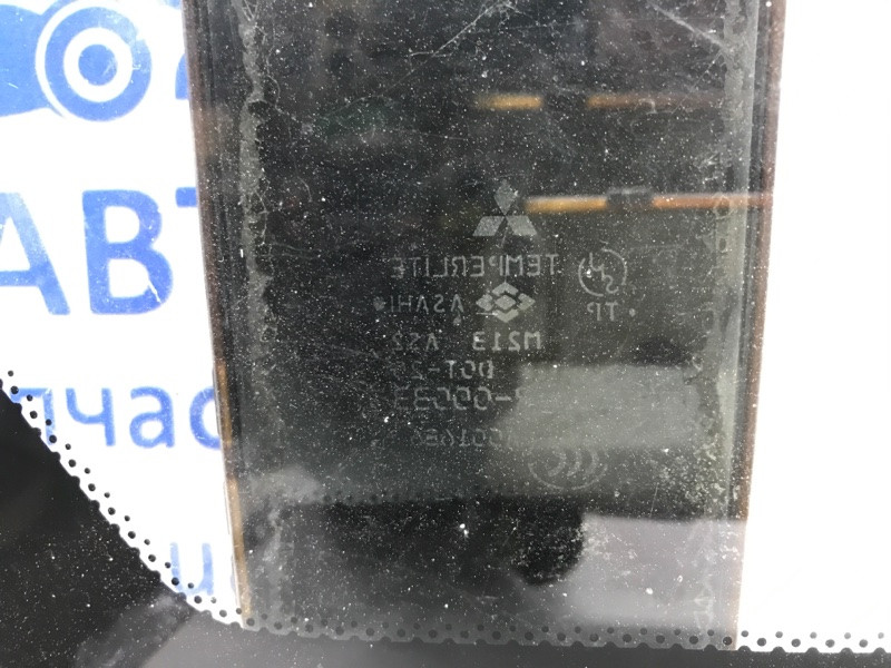 Стекло в кузов заднее правое Mitsubishi Pajero Sport K9 2.5 DIESEL 4D56 1996 (б/у) Киев - изображение 3