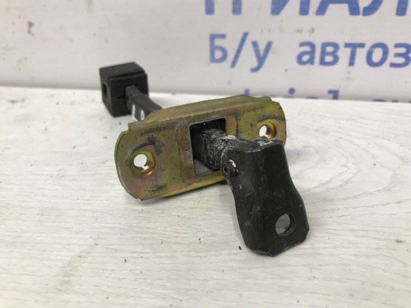 Ограничитель двери задний правый Mitsubishi Lancer 2003-2009 MR473583 (Арт. 55794) Киев - изображение 2