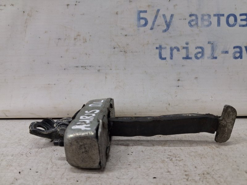 Ограничитель двери передний левый Toyota Auris 2006-2012 6861002121 (Арт. 64461) Київ - зображення 1