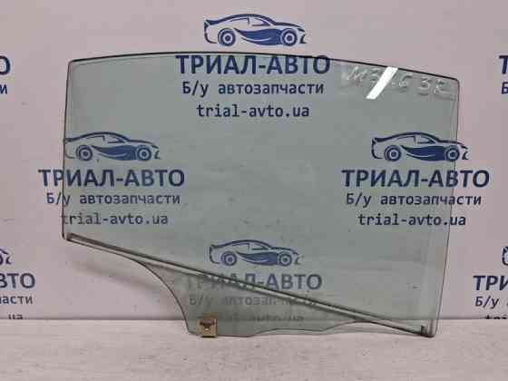 Стекло двери заднее правое Mazda 3 BK 1.6 БЕНЗИН Z6 2003 (б/у) Київ