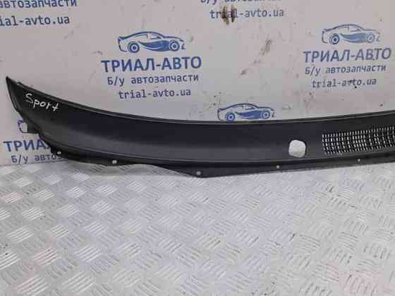 Дефлектор дворников Mitsubishi Pajero Sport 1996-2008 MR221996 (Арт. 64762) Київ