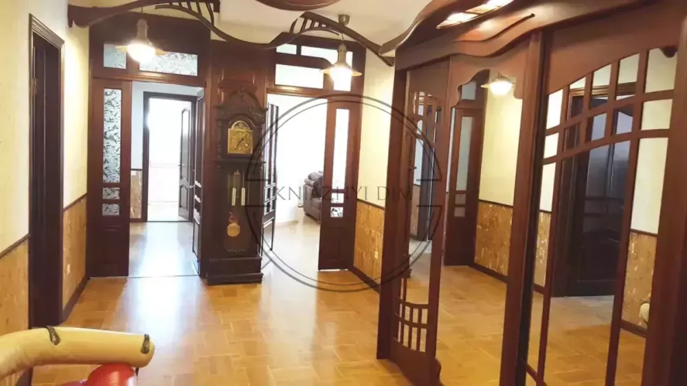 Безперебійне електроживлення, оренда 4 км. кв. по І.Мазепи,10 код 111100742 Київ - зображення 2