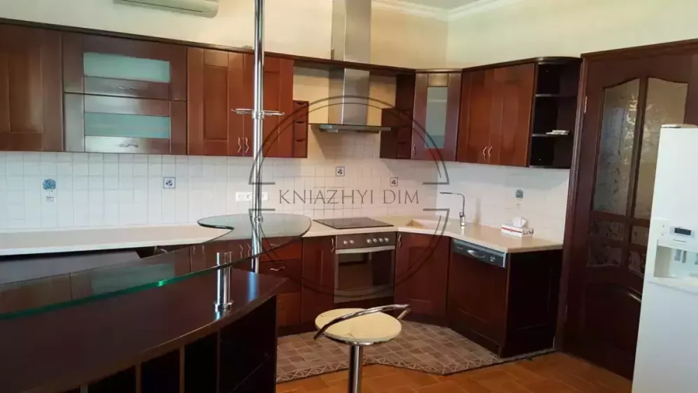 Безперебійне електроживлення, оренда 4 км. кв. по І.Мазепи,10 код 111100742 Київ - зображення 4