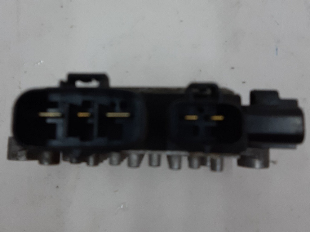 1Блок управления вентилятором кондиционера с повреждением корпуса Tesla model S, model S REST 600895 Київ - зображення 12