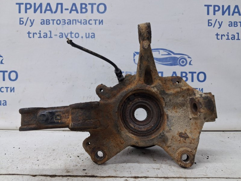 Кулак поворотный правый со ступицей Renault Megane 3 1.5 DIESEL K9K 2008 (б/у) Киев - изображение 1