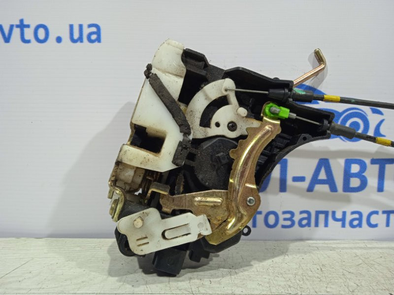 Замок двери задний левый Mitsubishi L200 KB 2.5 ДИЗЕЛЬ 4D56U 2006 (б/у) Киев - изображение 2