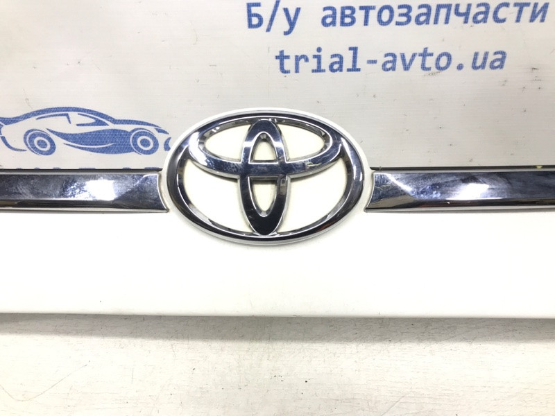 Накладка крышки багажника Toyota Avensis T27 2.0 DIESEL 2009 (б/у) Київ - зображення 3
