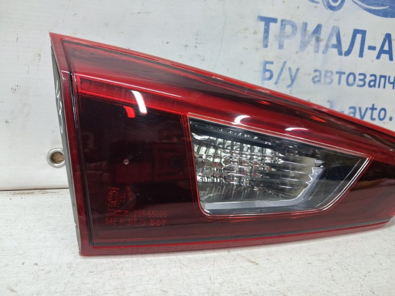 Фонарь задний внутренний левый Mazda 3 BM 2.2 DIESEL 2013 (б/у) Киев - изображение 3
