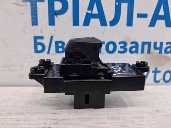 Кнопка стеклоподъемника Hyundai I30 2011-2017 93576A6010 (Арт. 70716) Киев