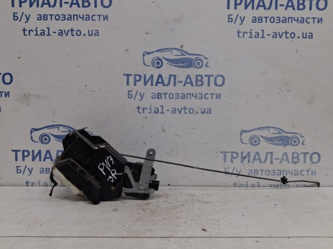 Замок двери задний правый Mitsubishi Pajero Wagon 3 3.2 ДИЗЕЛЬ 4M41 1999 (б/у) Київ - зображення 1