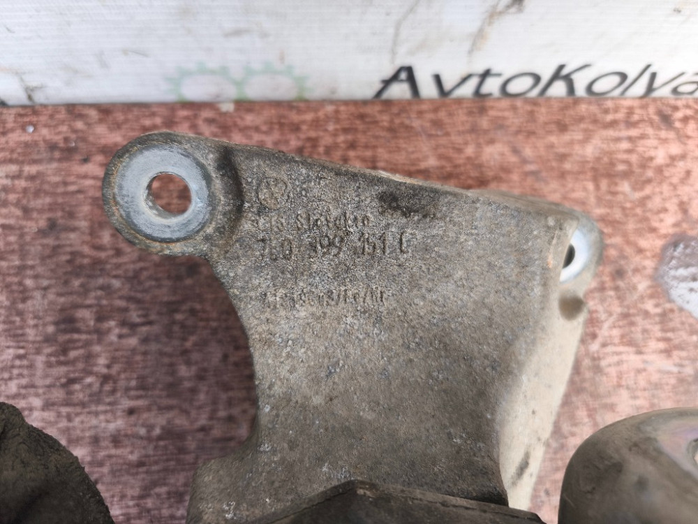 Подушка (опора) двигателя левая VW T5 T6 2.0 tdi 2010-2019 (7E0399151C) Ковель - зображення 4