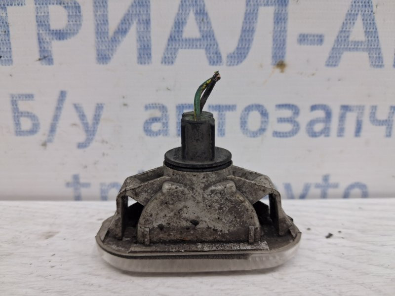 Повторитель поворотника Nissan Qashqai 2006-2013 26160AX00A (Арт. 62866) Киев - изображение 2