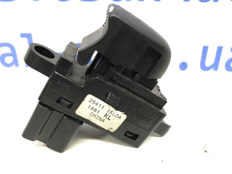 Кнопка стеклоподъемника Nissan Juke F15 1.6 TURBO MR16DDT 2010 (б/у) Київ - зображення 4