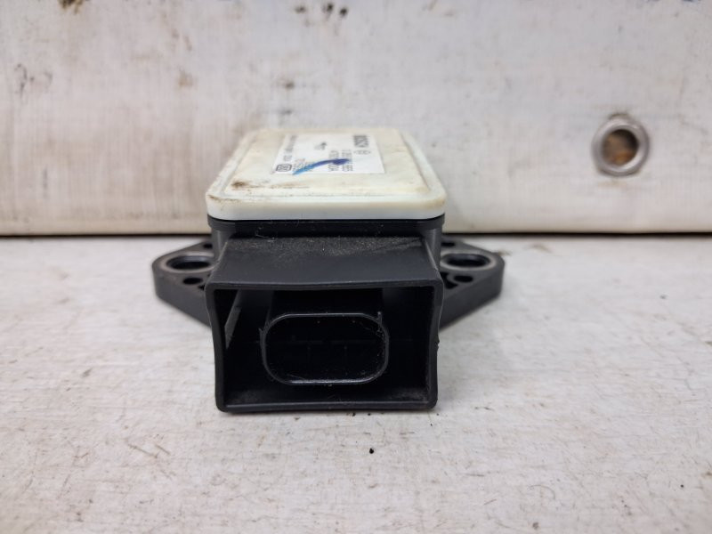 Датчик ускорения Nissan Qashqai J10 2.0 БЕНЗИН MR20DE 2006 (б/у) Киев - изображение 2