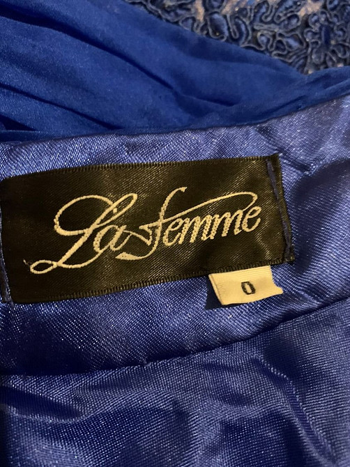 Коктейльня сукня бренд США La Femme. Одесса - изображение 5