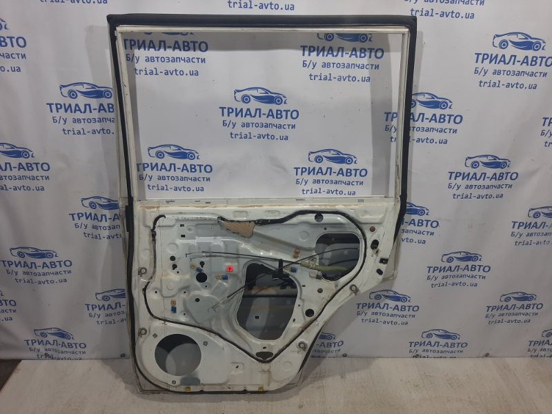 Дверь задняя правая Toyota Land Cruiser J100 1998 (б/у) Киев - изображение 8