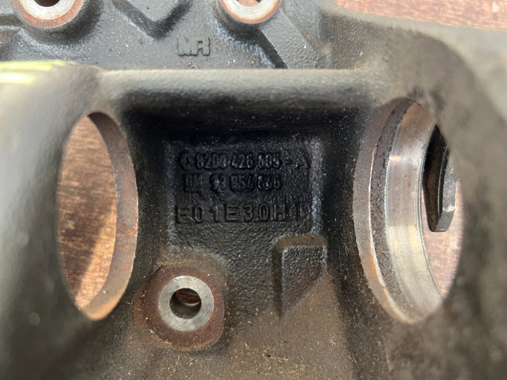 Кронштейн промвала правый Nissan Primastar 2.5 dci 2007-2014 (8200426805) Ковель - зображення 6