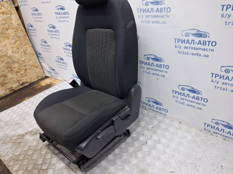 Сиденье переднее левое Chevrolet Captiva C100 2.4 БЕНЗИН Z24SED 2006 (б/у) Київ - зображення 4