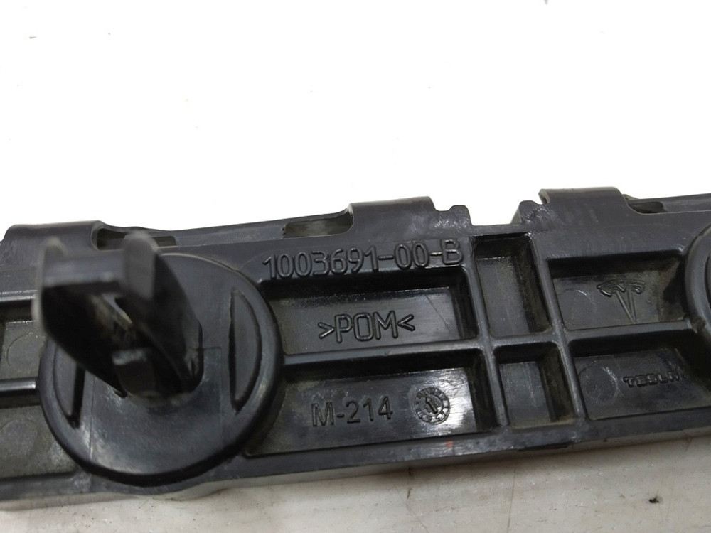 Направляющая накладки порога левая/правая задняя с повреждением Tesla model S, model S REST 1003691- Киев - изображение 3