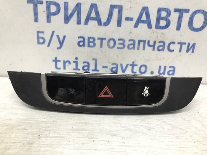 Кнопка аварийки Hyundai IX35 LM 2.0 DIESEL 2010 (б/у) Киев - изображение 1