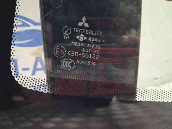 Стекло в кузов заднее Mitsubishi Lancer 9 1.6 БЕНЗИН 4G18 2003 (б/у) Киев