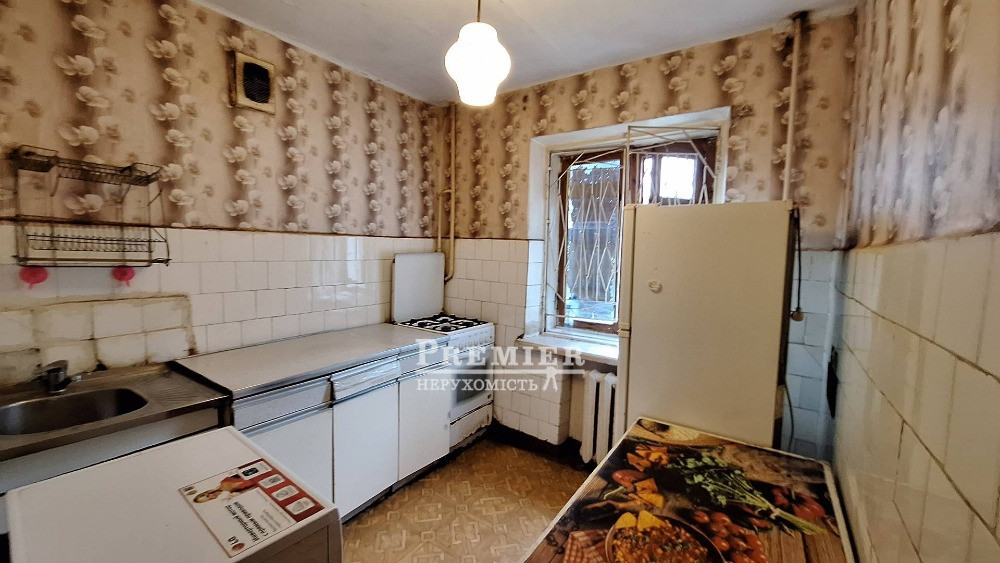 У продажу двокімнатна квартира на низькому поверсі, в житловому стані Чорноморськ - зображення 1