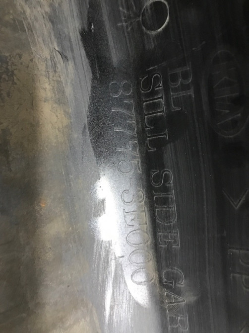 Накладка порога внешняя левая Kia Sorento BL 2.5 DIESEL D4CB 2002 задн. (б/у) Київ - зображення 5