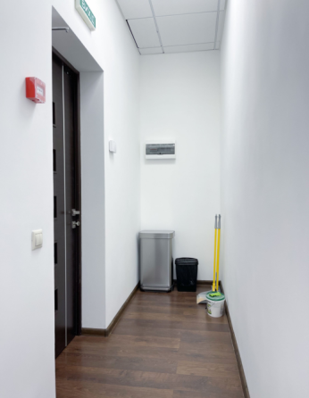 Лівобережна метро, вул Микільсько-Слобідська 1а, офіс 52м Київ