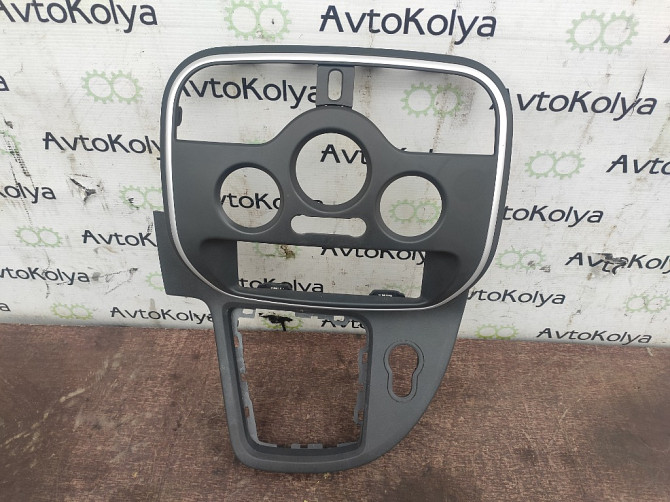 Накладка кнопок в торпеду Renault Kangoo 2013-2016 (682609068R) Ковель - изображение 1