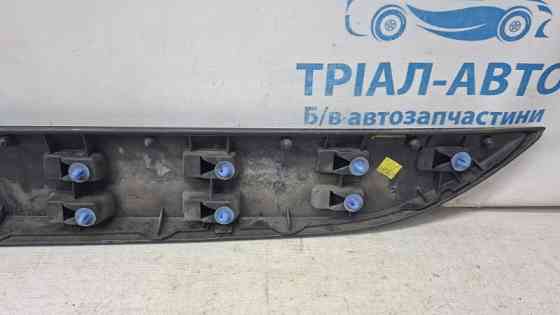 Накладка двери Renault Megane 3 1.5 DIESEL K9K 2008 задн. прав. (б/у) Київ