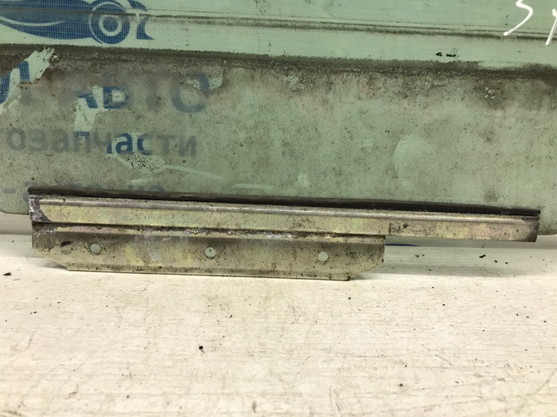 Стекло двери заднее правое Toyota Avensis T27 2.0 DIESEL 2009 (б/у) Київ - зображення 2