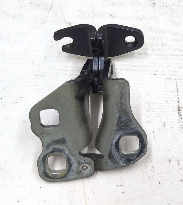 Петля двери задней правой нижняя PMNG Tesla model 3 1091330-00-F Киев - изображение 3