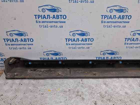 Накладка порога внешняя правая Mitsubishi Outlander XL 2.2 DIESEL 4HK 2007 (б/у) Київ