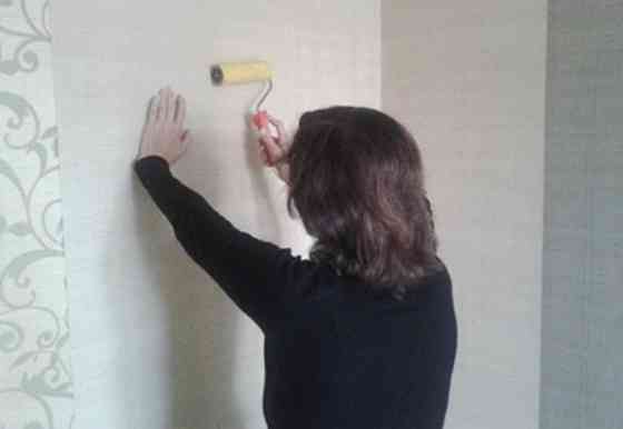 Поклейка обоев в Киеве Частный маляр Київ