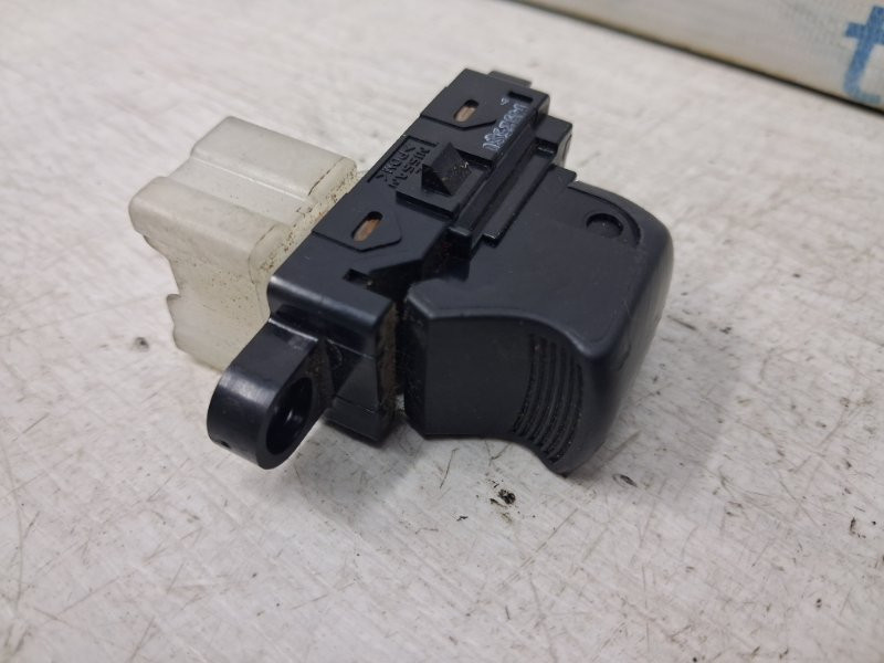 Кнопка стеклоподъемника Nissan X-Trail 2014-2021 254114CE0A (Арт. 84079) Київ - зображення 4