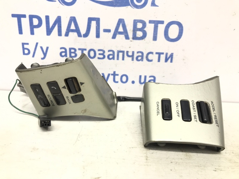 Кнопки руля Nissan Navara D40 2.5 DIESEL YD25DDTI 2004 (б/у) Київ - зображення 1