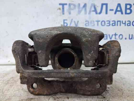 Суппорт задний правый Toyota Avensis T25 1.8 БЕНЗИН 1ZZFE 2002 (б/у) Киев