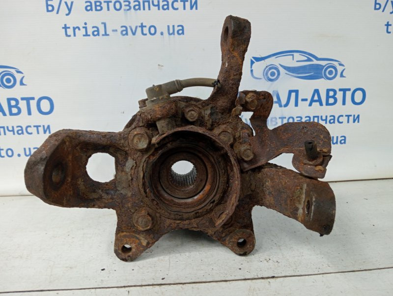 Кулак поворотный правый со ступицей Mitsubishi Pajero Wagon 4 3.2 ДИЗЕЛЬ 4M41 2006 (б/у) Киев - изображение 3