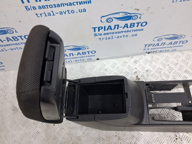 Подлокотник Mitsubishi Outlander CU 2.4 БЕНЗИН 4G69 2003 (б/у) Київ - зображення 3
