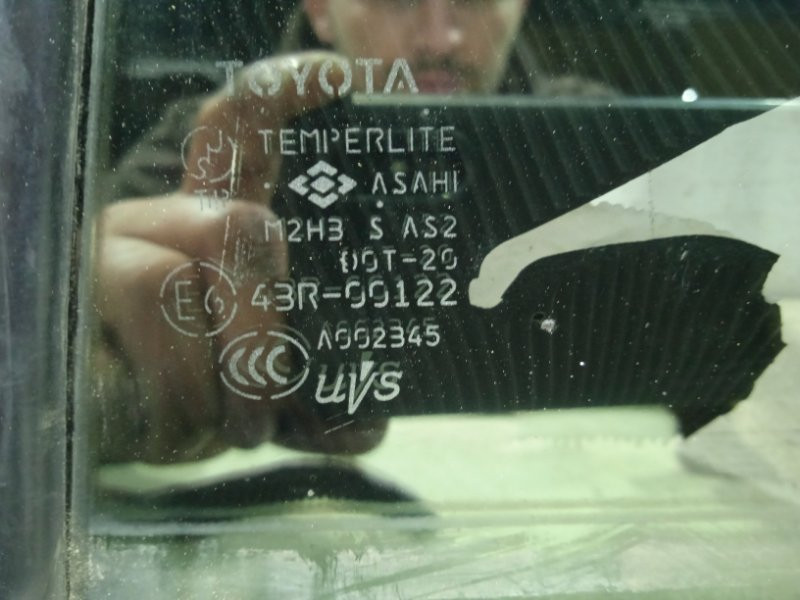 Стекло двери задней правой (форточка) Toyota Prado J120 3.0 DIESEL 1KDFTV 2002 (б/у) Київ - зображення 2