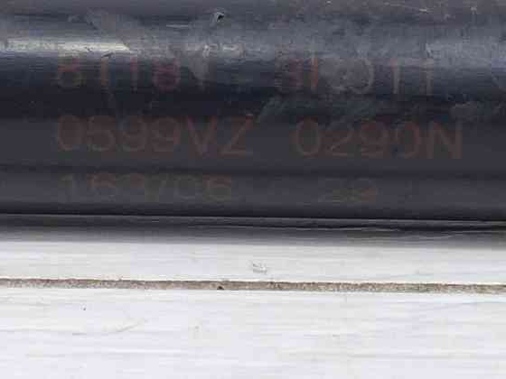 Амортизатор капота Kia Sorento 2002-2009 811813E010 (Арт. 60378) Київ