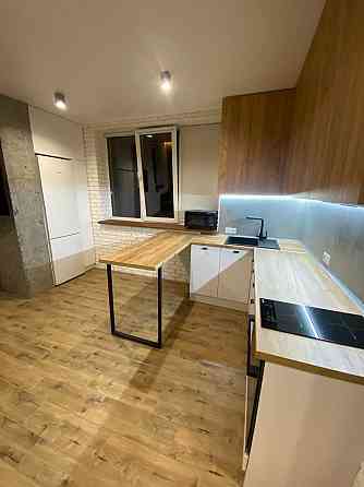 Продам. 1-к.кв. 2/5, вул. Олександра Кониського 30-А Дніпро