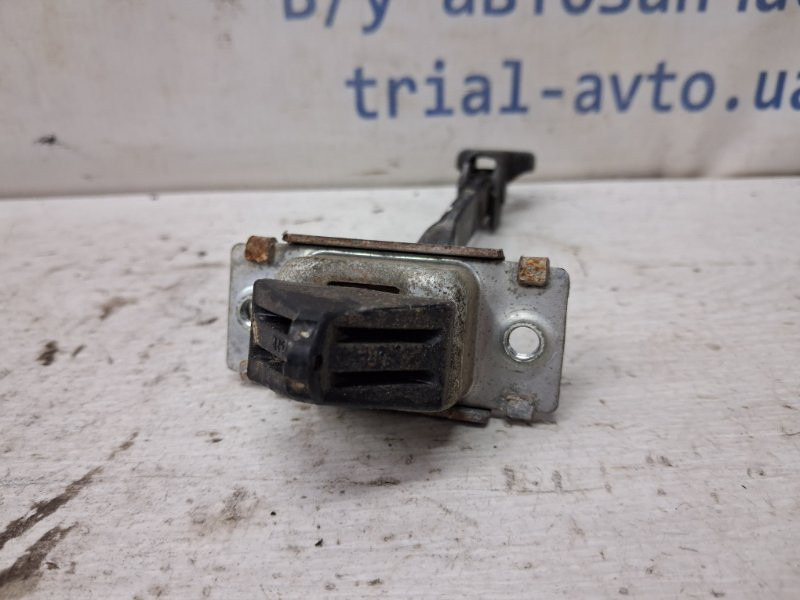 Ограничитель двери задний левый Mazda 3 2003-2009 BP4K-72-270E (Арт. 79725) Київ - зображення 2