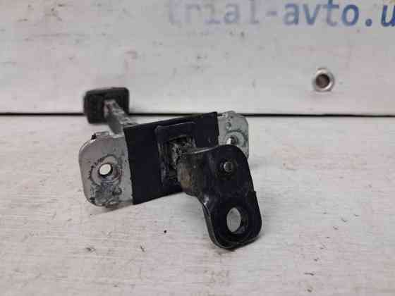 Ограничитель двери задний правый Kia Sorento BL 2.5 DIESEL D4CB 2002 (б/у) Киев